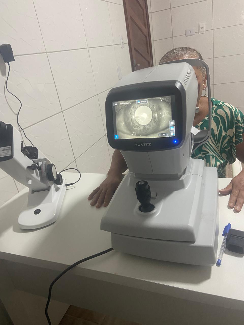 Atendimento oftalmológico realizado pela CMMAB em Igarassu.